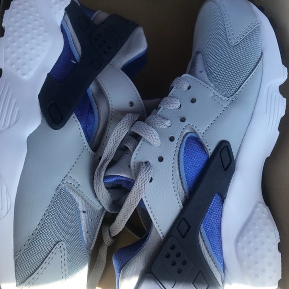 Nike Hurache Women’s Sz 7.5 NWT - Picture 2 of 4